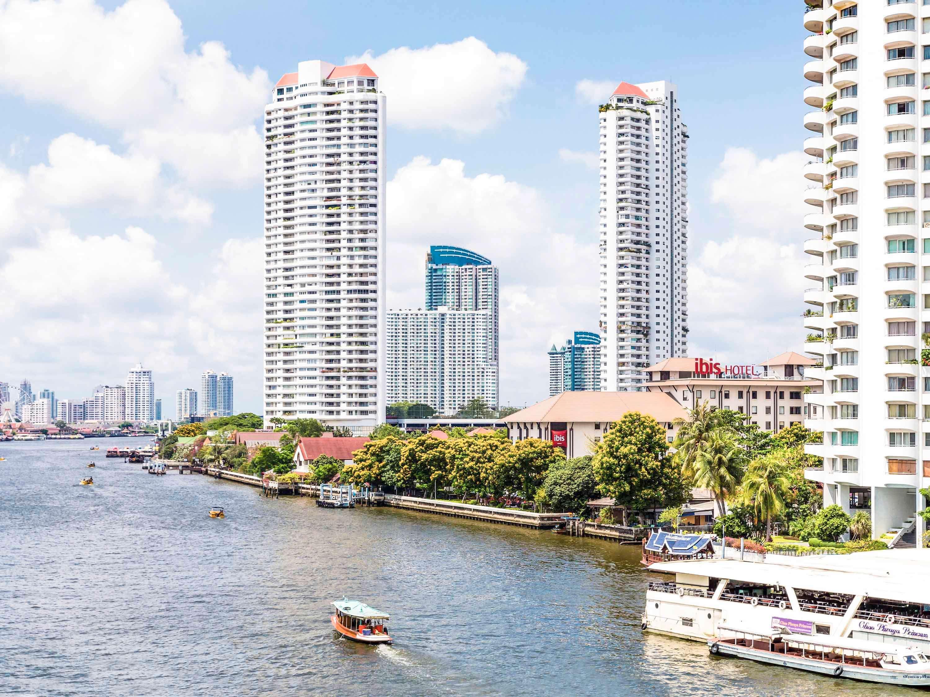 Ibis Bangkok Riverside Exterior foto